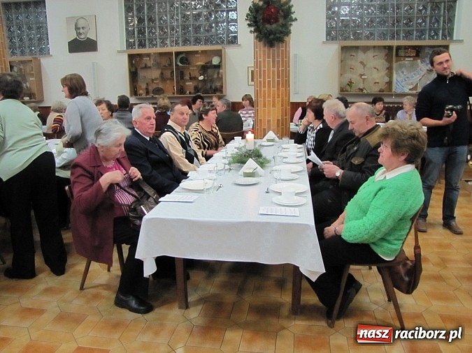 Zdjęcie w galerii na portalu naszraciborz.pl: Polsko-czeski opłatek w klasztorze Annuntiata wiadomości z regionu