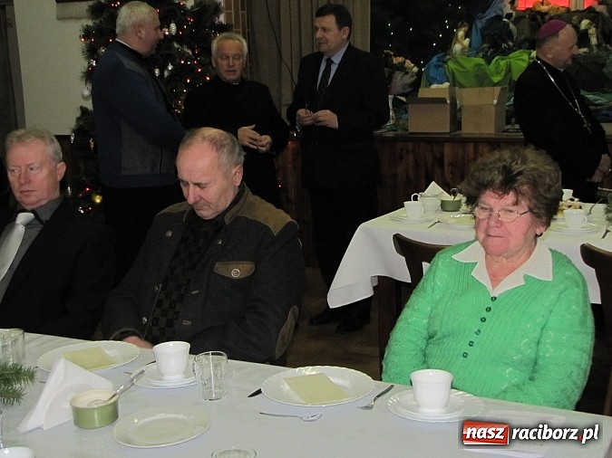 Zdjęcie w galerii na portalu naszraciborz.pl: Polsko-czeski opłatek w klasztorze Annuntiata wiadomości z regionu