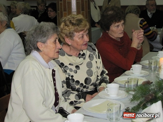 Zdjęcie w galerii na portalu naszraciborz.pl: Polsko-czeski opłatek w klasztorze Annuntiata wiadomości z regionu