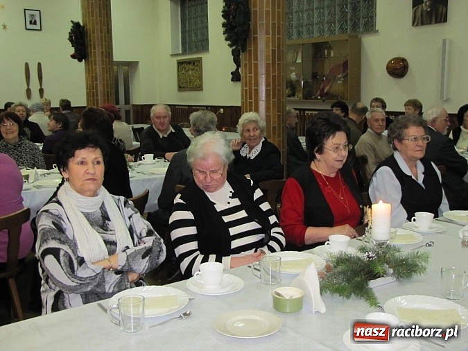 Zdjęcie w galerii na portalu naszraciborz.pl: Polsko-czeski opłatek w klasztorze Annuntiata wiadomości z regionu