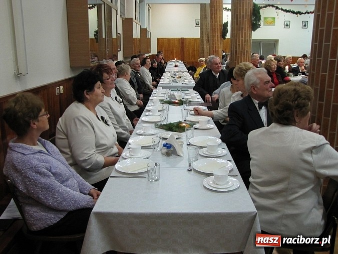 Zdjęcie w galerii na portalu naszraciborz.pl: Polsko-czeski opłatek w klasztorze Annuntiata wiadomości z regionu