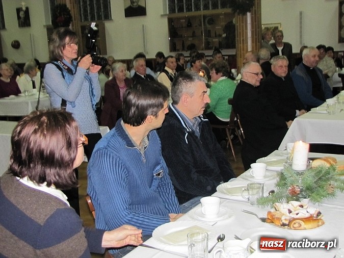 Zdjęcie w galerii na portalu naszraciborz.pl: Polsko-czeski opłatek w klasztorze Annuntiata wiadomości z regionu