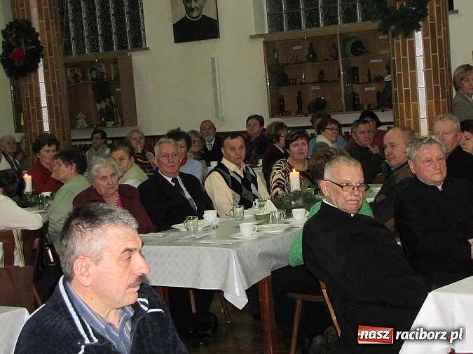 Zdjęcie w galerii na portalu naszraciborz.pl: Polsko-czeski opłatek w klasztorze Annuntiata wiadomości z regionu