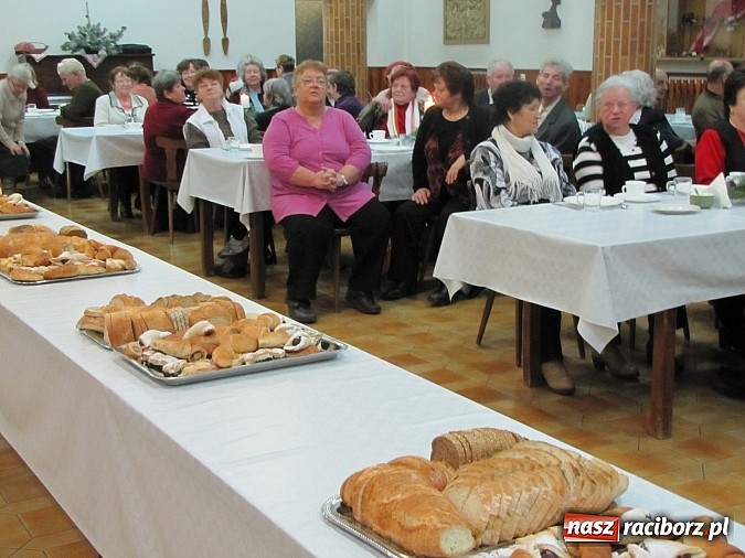 Zdjęcie w galerii na portalu naszraciborz.pl: Polsko-czeski opłatek w klasztorze Annuntiata wiadomości z regionu