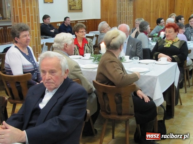 Zdjęcie w galerii na portalu naszraciborz.pl: Polsko-czeski opłatek w klasztorze Annuntiata wiadomości z regionu