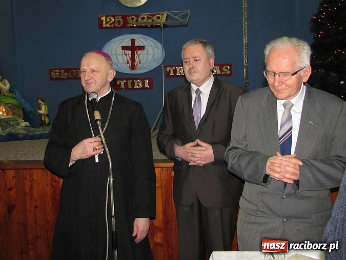 Zdjęcie w galerii na portalu naszraciborz.pl: Polsko-czeski opłatek w klasztorze Annuntiata wiadomości z regionu