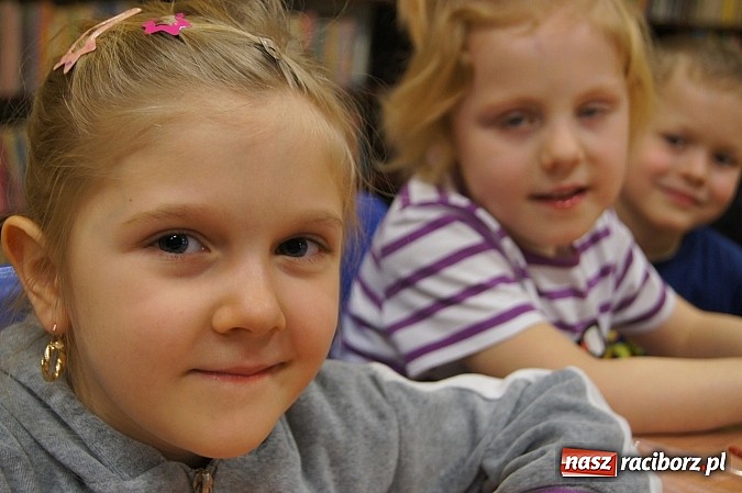 Zdjęcie w galerii na portalu naszraciborz.pl: Ferie w bibliotece w Nędzy pełne atrakcji wiadomości z regionu
