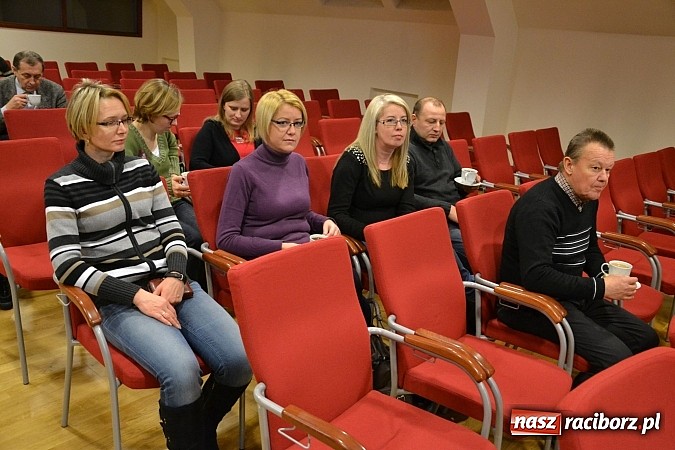 Zdjęcie w galerii na portalu naszraciborz.pl: Fantastyczna Zamkowa Noc z Książką. Szalona zabawa wiadomości z regionu