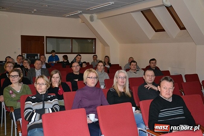 Zdjęcie w galerii na portalu naszraciborz.pl: Fantastyczna Zamkowa Noc z Książką. Szalona zabawa wiadomości z regionu