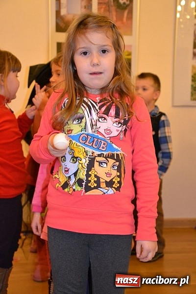 Zdjęcie w galerii na portalu naszraciborz.pl: Fantastyczna Zamkowa Noc z Książką. Szalona zabawa wiadomości z regionu