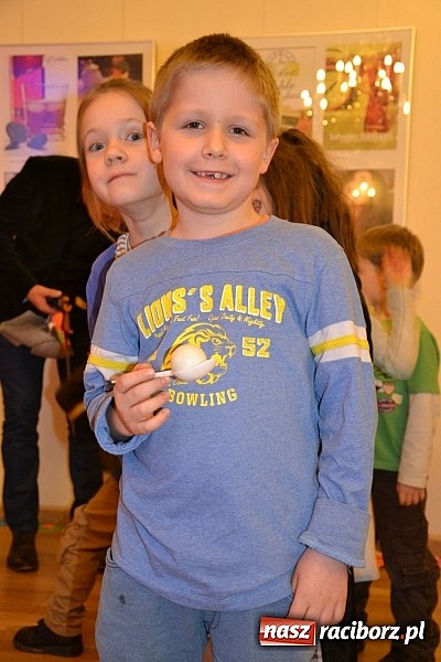 Zdjęcie w galerii na portalu naszraciborz.pl: Fantastyczna Zamkowa Noc z Książką. Szalona zabawa wiadomości z regionu