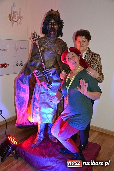 Zdjęcie w galerii na portalu naszraciborz.pl: Fantastyczna Zamkowa Noc z Książką. Szalona zabawa wiadomości z regionu