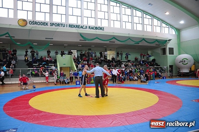 Zdjęcie w galerii na portalu naszraciborz.pl: Najlepsze zapaśniczki i zapaśnicy zjechali do Raciborza wiadomości z regionu