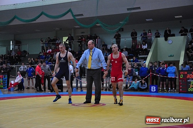 Zdjęcie w galerii na portalu naszraciborz.pl: Najlepsze zapaśniczki i zapaśnicy zjechali do Raciborza wiadomości z regionu