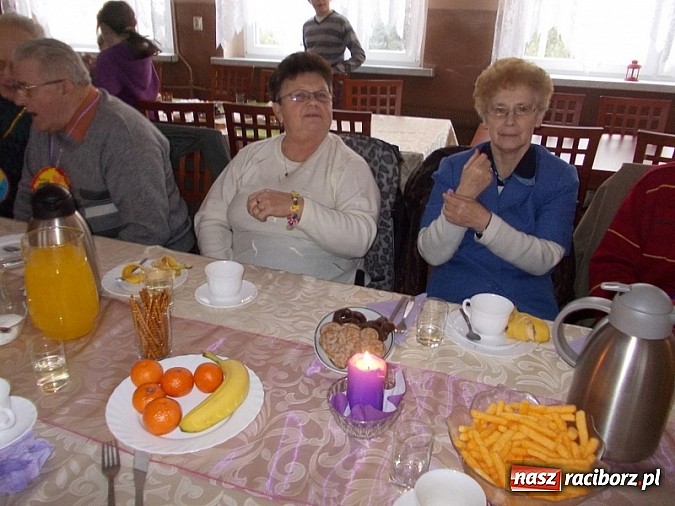 Zdjęcie w galerii na portalu naszraciborz.pl: Dzień Babci i Dziadka w Rudzie Kozielskiej wiadomości z regionu