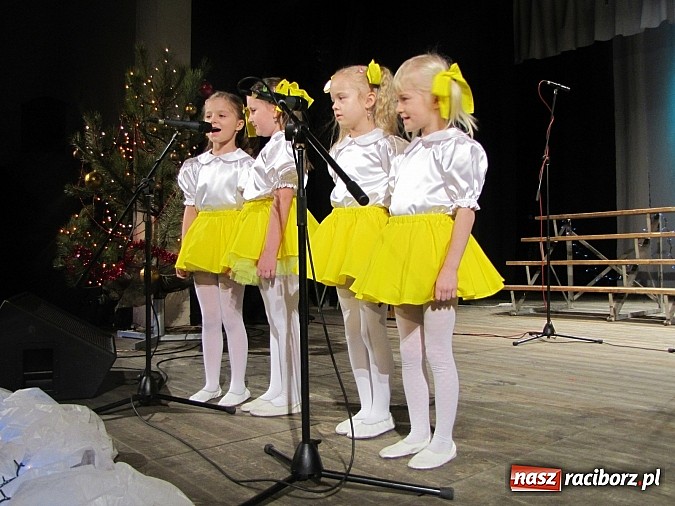 Zdjęcie w galerii na portalu naszraciborz.pl: Wiecz&oacute;r kolęd w Strzesze wiadomości z regionu