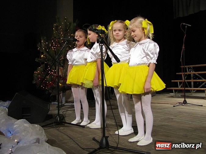Zdjęcie w galerii na portalu naszraciborz.pl: Wiecz&oacute;r kolęd w Strzesze wiadomości z regionu