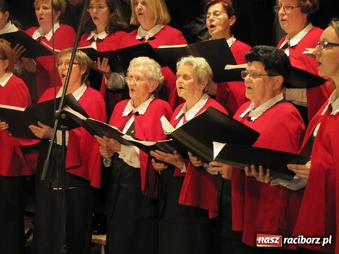 Zdjęcie w galerii na portalu naszraciborz.pl: Wiecz&oacute;r kolęd w Strzesze wiadomości z regionu