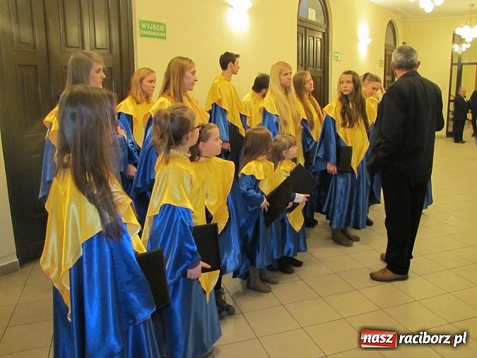 Zdjęcie w galerii na portalu naszraciborz.pl: Wiecz&oacute;r kolęd w Strzesze wiadomości z regionu