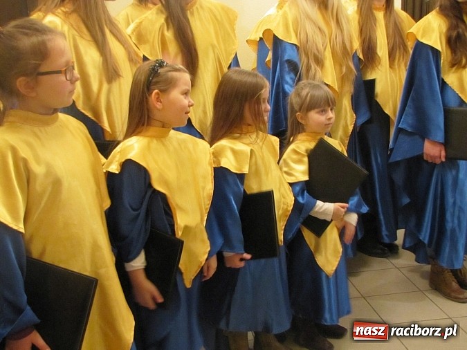 Zdjęcie w galerii na portalu naszraciborz.pl: Wiecz&oacute;r kolęd w Strzesze wiadomości z regionu