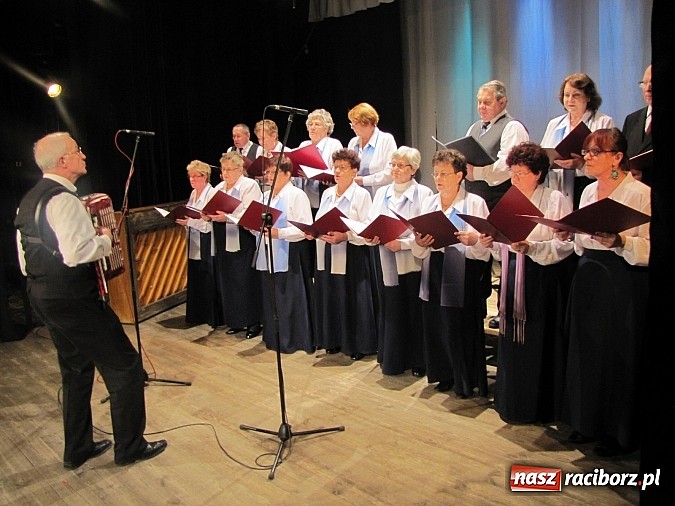 Zdjęcie w galerii na portalu naszraciborz.pl: Wiecz&oacute;r kolęd w Strzesze wiadomości z regionu