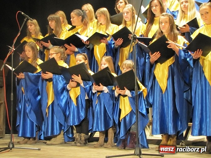 Zdjęcie w galerii na portalu naszraciborz.pl: Wiecz&oacute;r kolęd w Strzesze wiadomości z regionu