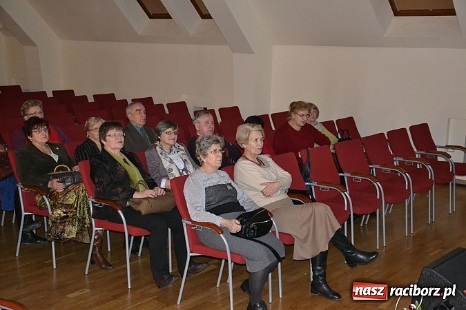 Zdjęcie w galerii na portalu naszraciborz.pl: Studniówki z dawnych lat. I Zamkowa Niedziela Wspomnień wiadomości z regionu