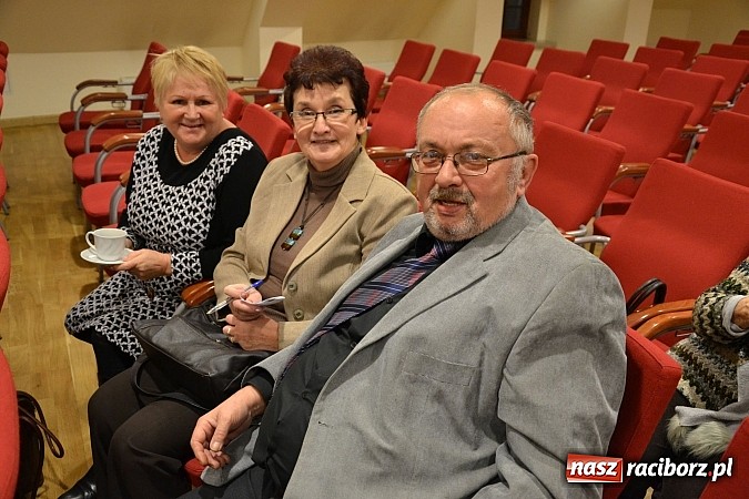 Zdjęcie w galerii na portalu naszraciborz.pl: Studniówki z dawnych lat. I Zamkowa Niedziela Wspomnień wiadomości z regionu