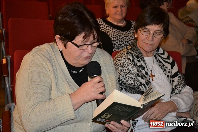 Zdjęcie w galerii na portalu naszraciborz.pl: Studniówki z dawnych lat. I Zamkowa Niedziela Wspomnień wiadomości z regionu