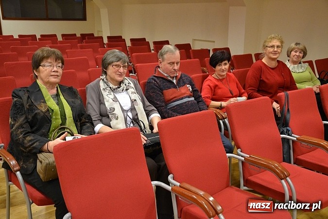 Zdjęcie w galerii na portalu naszraciborz.pl: Studniówki z dawnych lat. I Zamkowa Niedziela Wspomnień wiadomości z regionu