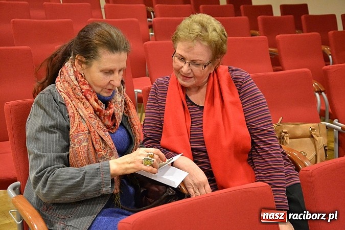 Zdjęcie w galerii na portalu naszraciborz.pl: Studniówki z dawnych lat. I Zamkowa Niedziela Wspomnień wiadomości z regionu