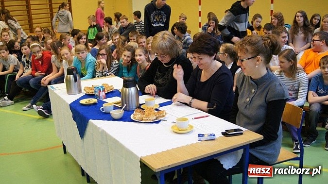 Zdjęcie w galerii na portalu naszraciborz.pl: Gminny przegląd kolęd w języku angielskim i niemieckim wiadomości z regionu