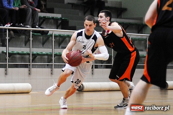 Zdjęcie w galerii na portalu naszraciborz.pl: Koszykówka. Pewna wygrana Ofensywy wiadomości z regionu