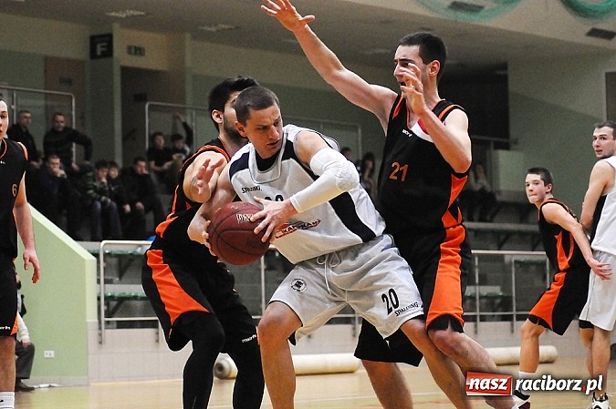 Zdjęcie w galerii na portalu naszraciborz.pl: Koszykówka. Pewna wygrana Ofensywy wiadomości z regionu