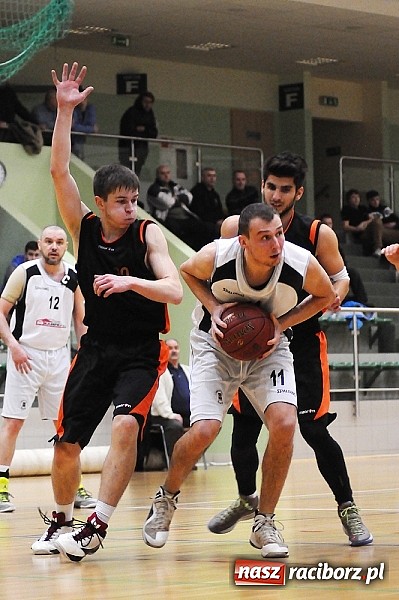 Zdjęcie w galerii na portalu naszraciborz.pl: Koszykówka. Pewna wygrana Ofensywy wiadomości z regionu