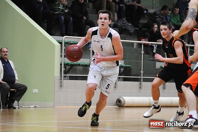 Zdjęcie w galerii na portalu naszraciborz.pl: Koszykówka. Pewna wygrana Ofensywy wiadomości z regionu