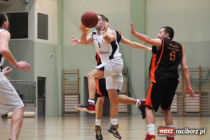 Zdjęcie w galerii na portalu naszraciborz.pl: Koszykówka. Pewna wygrana Ofensywy wiadomości z regionu