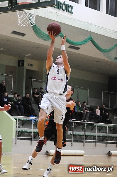 Zdjęcie w galerii na portalu naszraciborz.pl: Koszykówka. Pewna wygrana Ofensywy wiadomości z regionu