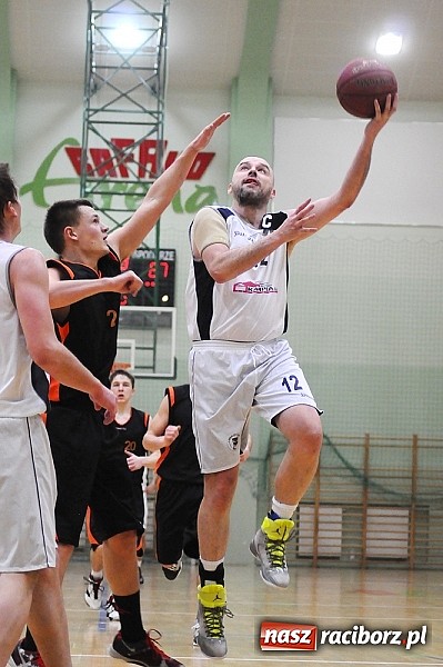 Zdjęcie w galerii na portalu naszraciborz.pl: Koszykówka. Pewna wygrana Ofensywy wiadomości z regionu