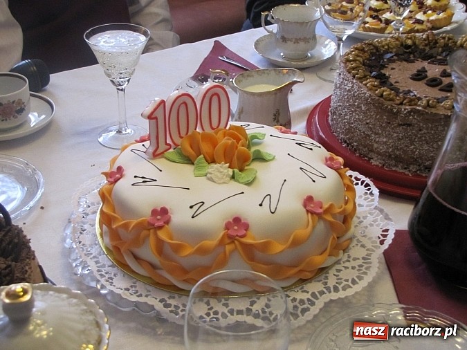 Zdjęcie w galerii na portalu naszraciborz.pl: Eugenia Grochowska skończyła 100 lat! wiadomości z regionu