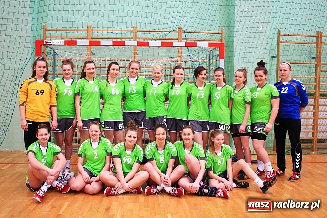 Zdjęcie w galerii na portalu naszraciborz.pl: V Turniej Piłki Ręcznej Juniorek wiadomości z regionu