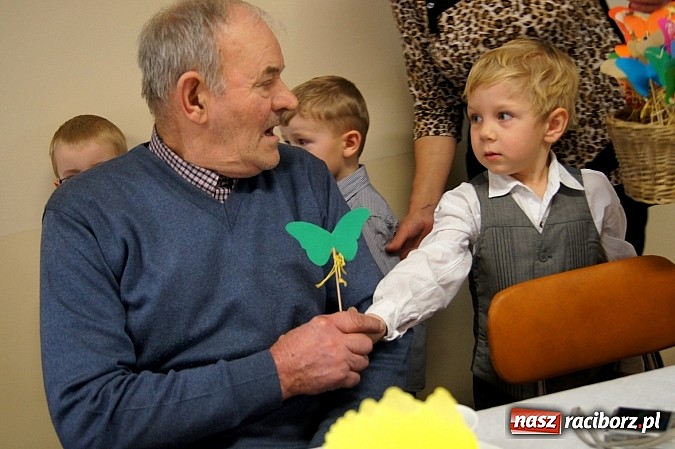 Zdjęcie w galerii na portalu naszraciborz.pl: Seniorzy świętowali w OSP w Zawadzie Ks. wiadomości z regionu