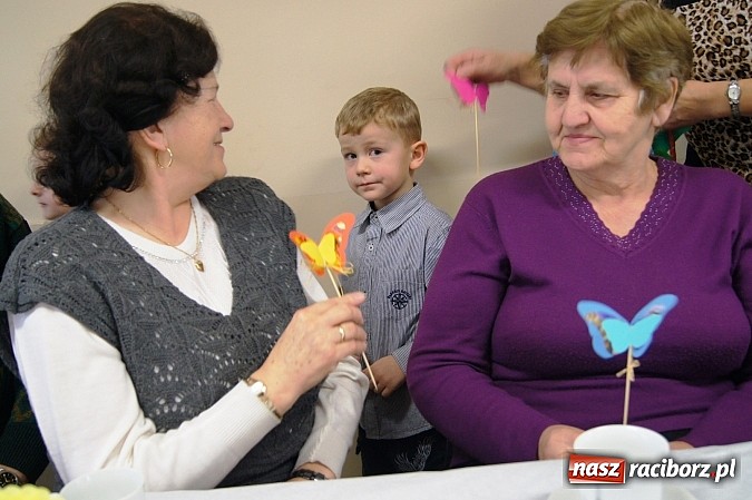 Zdjęcie w galerii na portalu naszraciborz.pl: Seniorzy świętowali w OSP w Zawadzie Ks. wiadomości z regionu