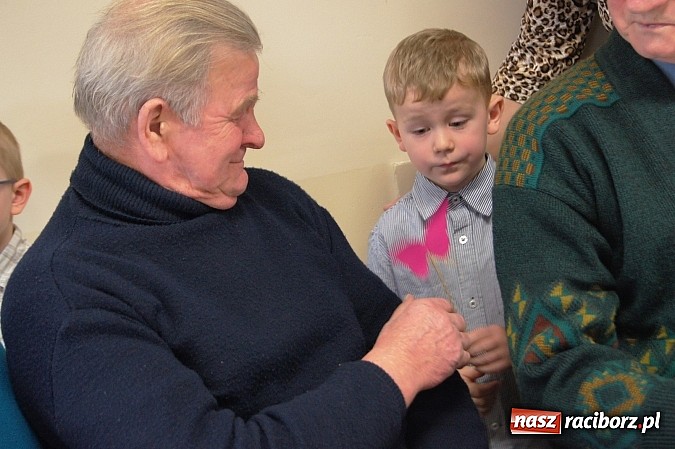 Zdjęcie w galerii na portalu naszraciborz.pl: Seniorzy świętowali w OSP w Zawadzie Ks. wiadomości z regionu