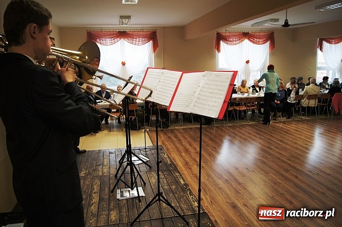 Zdjęcie w galerii na portalu naszraciborz.pl: Seniorzy świętowali w OSP w Zawadzie Ks. wiadomości z regionu