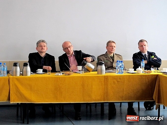 Zdjęcie w galerii na portalu naszraciborz.pl: Bezpieczeństwo państwa - nowy kierunek na PWSZ od października wiadomości z regionu