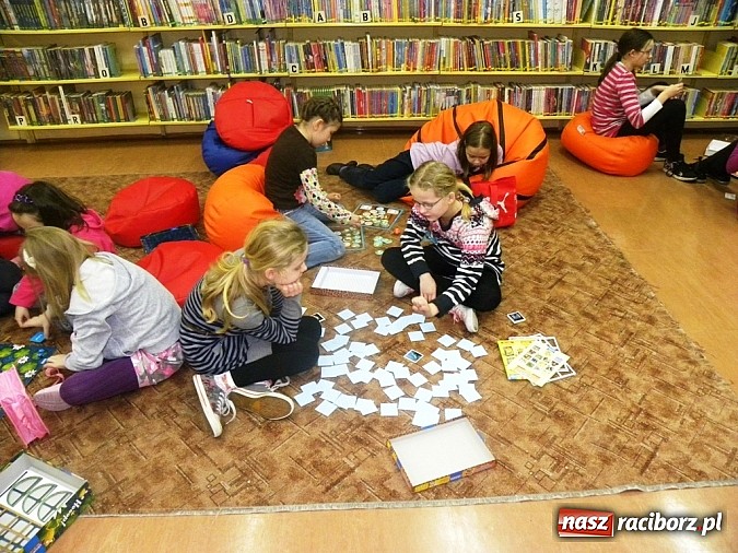 Zdjęcie w galerii na portalu naszraciborz.pl: Planszówki i Karcianki wracają do gry wiadomości z regionu