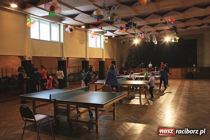 Zdjęcie w galerii na portalu naszraciborz.pl: Dzieci zmierzyły się z opiekunami w tenisie stołowym wiadomości z regionu