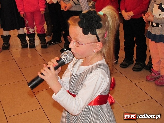 Zdjęcie w galerii na portalu naszraciborz.pl: Aktywni seniorzy z Nędzy zorganizowali Dzień Dziadka i Babci wiadomości z regionu