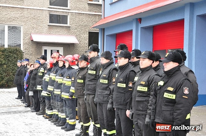 Zdjęcie w galerii na portalu naszraciborz.pl: Strażacy bogatsi o trzy wozy. Dziś odbyło się uroczyste poświęcenie wiadomości z regionu